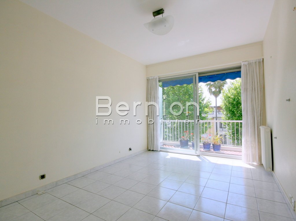 SOLD 2 Bedroom Apartment in Nice Cimiez / photo 4 SOLD 2 Bedroom Apartment in Nice Cimiez / photo 4