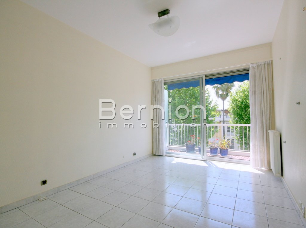 SOLD 2 Bedroom Apartment in Nice Cimiez / photo 4