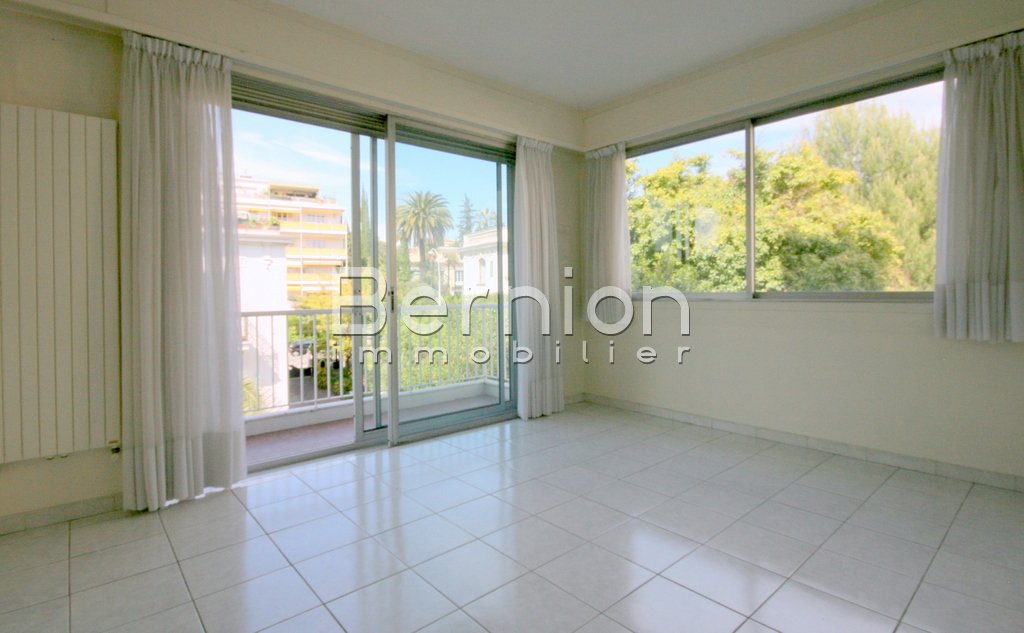 SOLD 2 Bedroom Apartment in Nice Cimiez / photo 5 SOLD 2 Bedroom Apartment in Nice Cimiez / photo 5