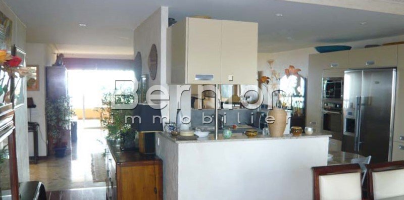 SOLD 118 m2 Top Floor 2 Bedrooms Apartment with Sea View in Nice / photo 4