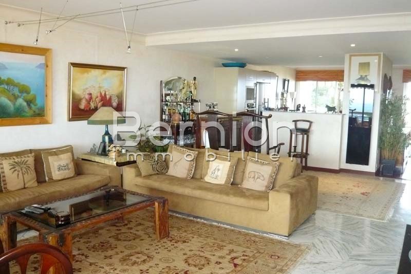 SOLD 118 m2 Top Floor 2 Bedrooms Apartment with Sea View in Nice / photo 9 SOLD 118 m2 Top Floor 2 Bedrooms Apartment with Sea View in Nice / photo 9