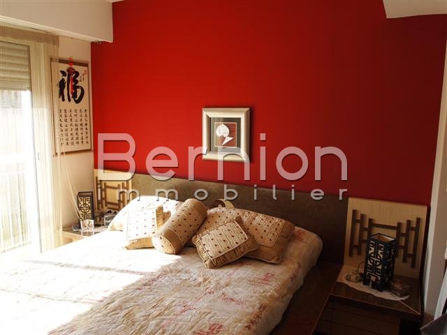 Nice Beautiful Top Floor 2 Bedrooms apartment with terrace / photo 6