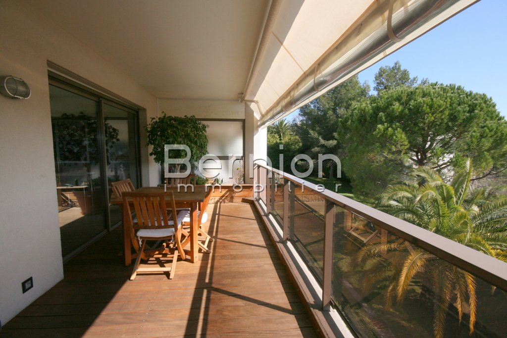 SOLD Nice Cimiez 3 Bedrooms Apartment with Terrace / photo 2