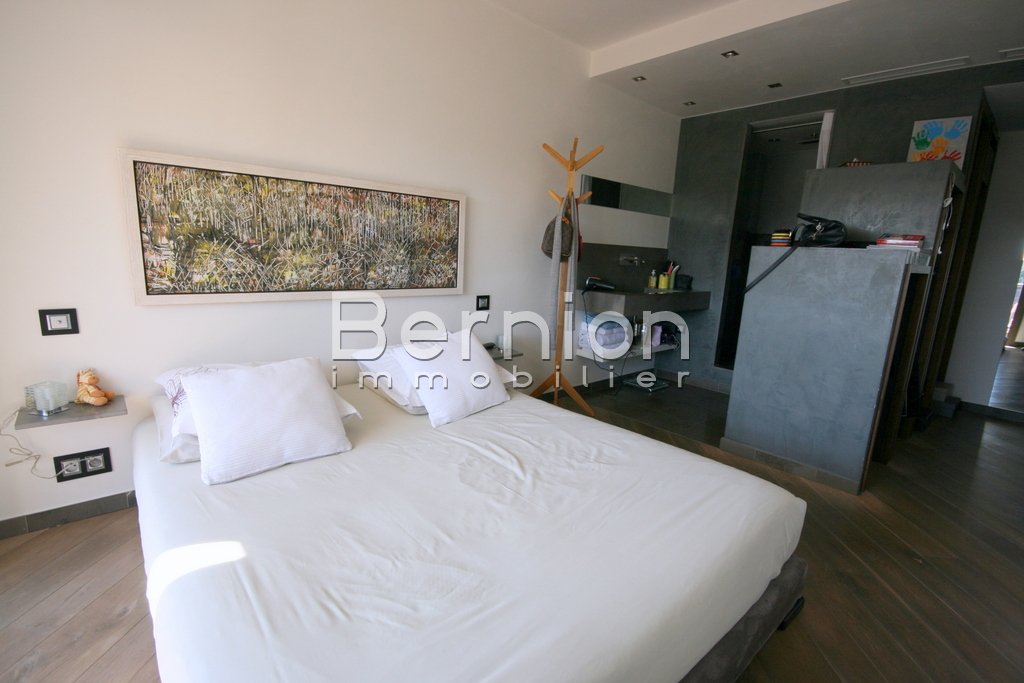 SOLD Nice Cimiez 3 Bedrooms Apartment with Terrace / photo 9