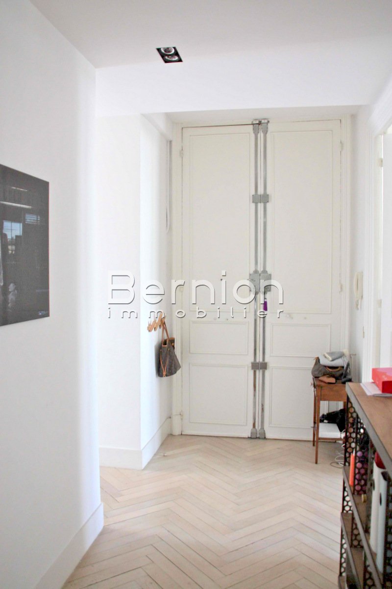 For Sale Beautiful 2 Bedrooms apartment in Nice City Center With Balcony / photo 8