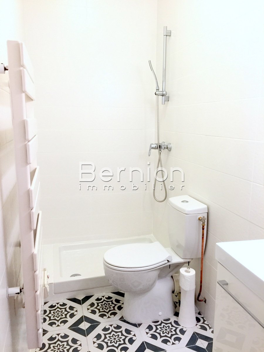 For Rent Nice City Center Studio Apartment Bd Carabacel Ipag / photo 5
