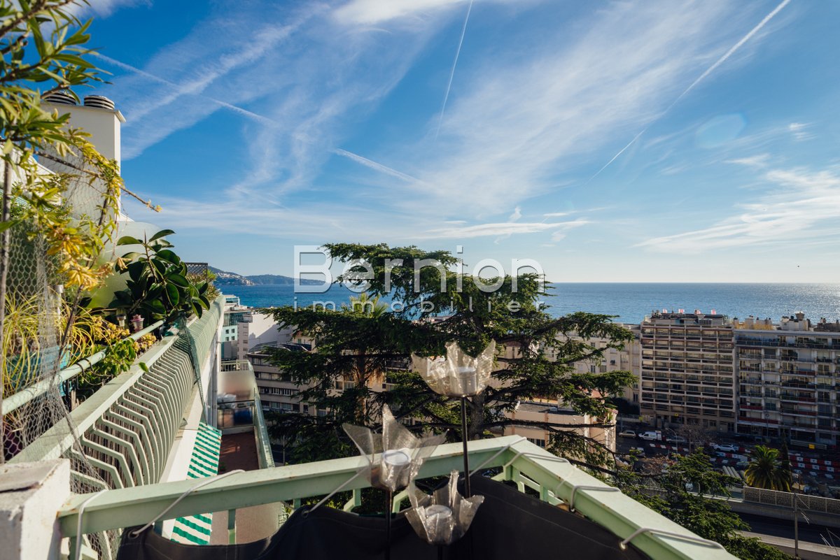 For Sale Nice French Riviera Great 2 bedroom apartment with sea view / photo 4